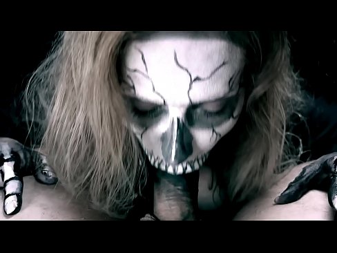 ❤️ Demona knabino suĉanta kokon per sia nigra buŝo kaj glutante kumon. Anala porno ĉe ni % eo.courseclass.ru% ❌❤